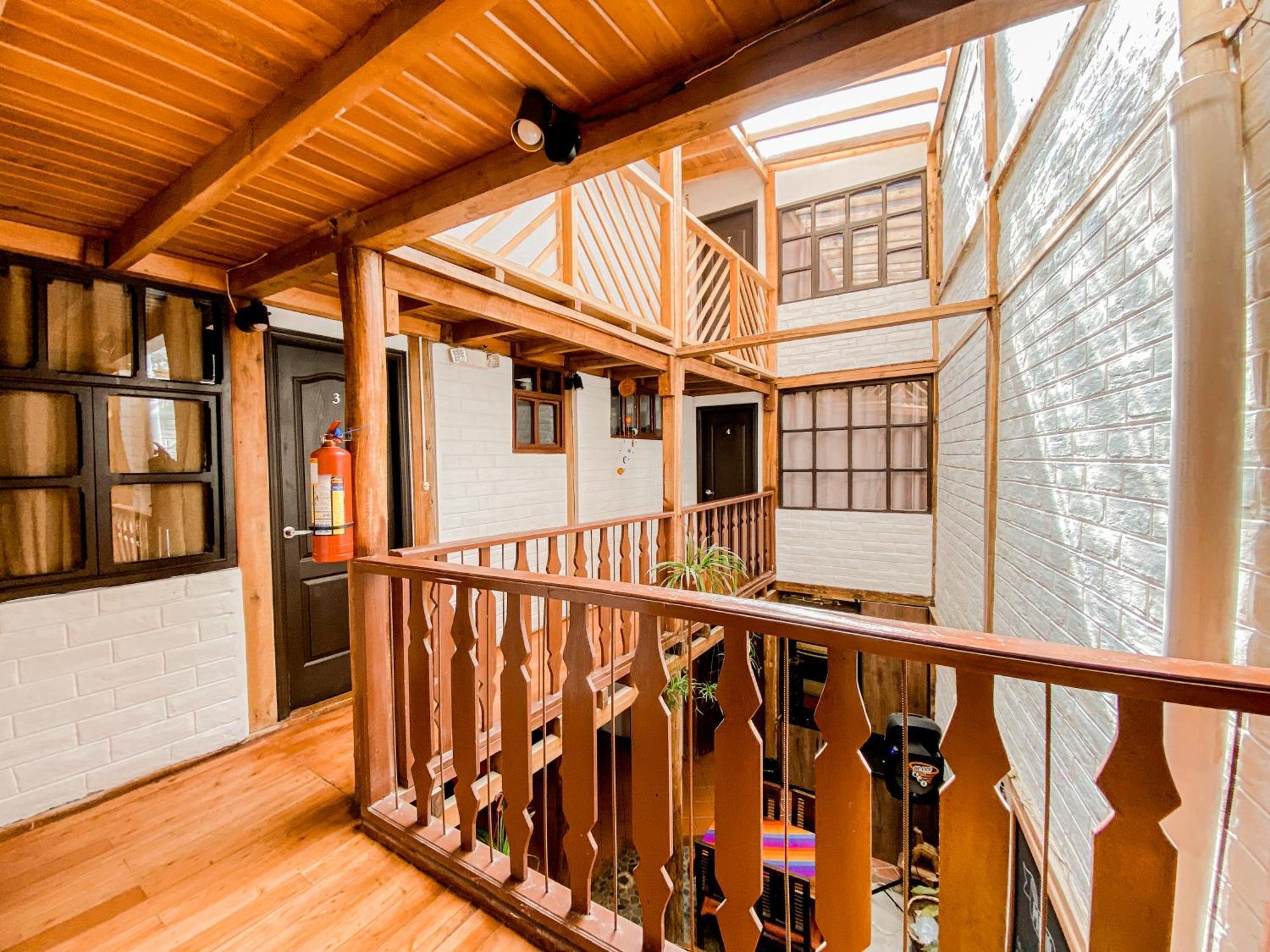 Chuza Longa Home Guamote Экстерьер фото